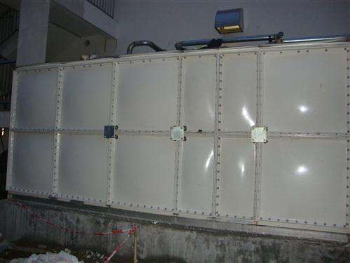 玻璃鋼消防水箱優點及質量要求